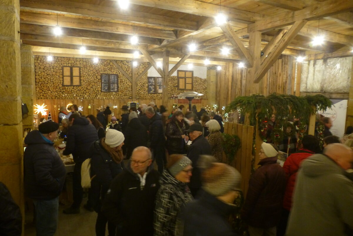 Großer Andrang beim Adventszauber im Koppmann-Stodl