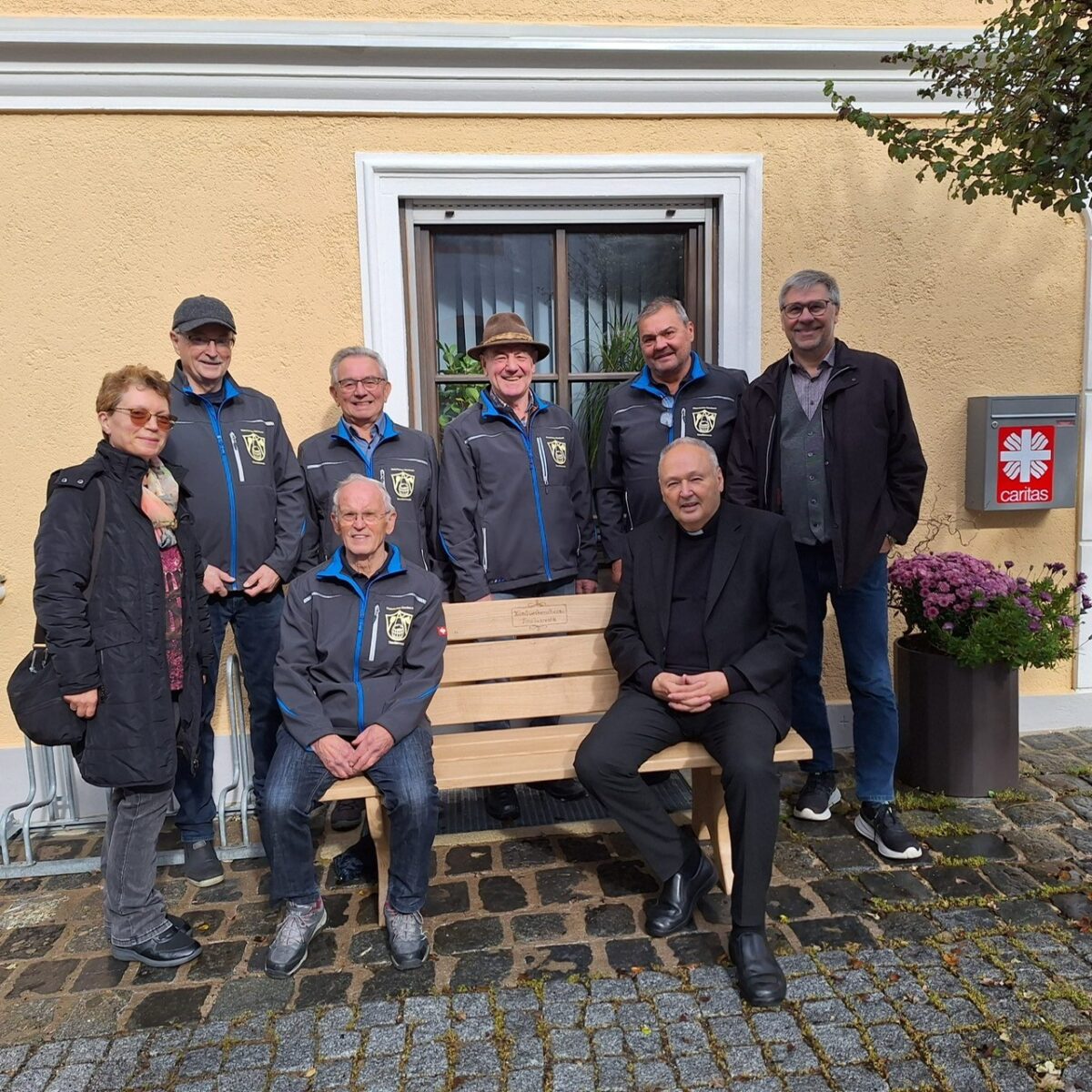 Bankerl für Caritas Tirschenreuth-Wunsiedel.jpg