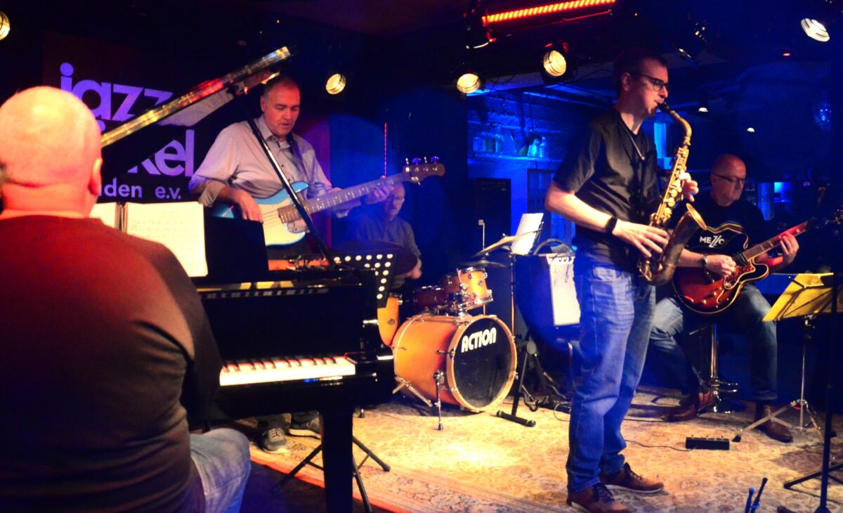 Spontan und jazzig: Session im "Bistrot Paris"