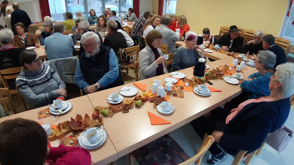 Kaffeenachmittag für den guten Zweck in Etzenricht