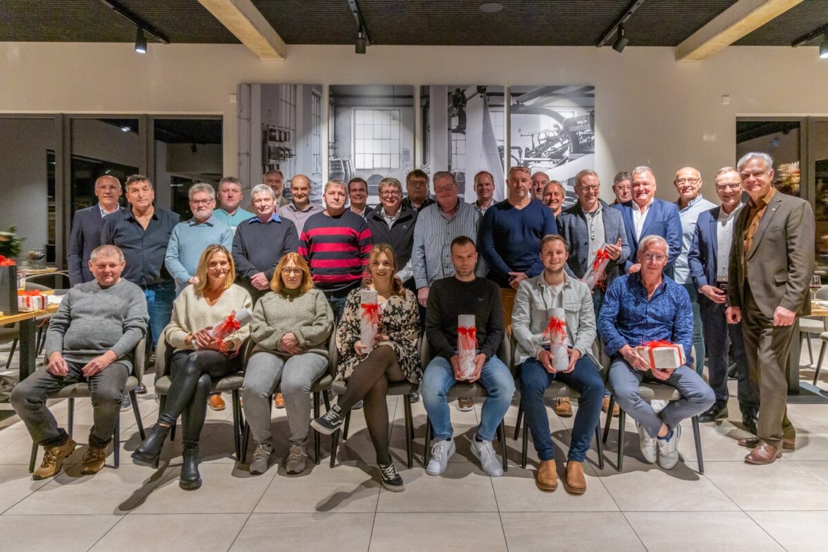 Kassecker ehrt Jubilare und 13 Ruheständler in Waldsassen