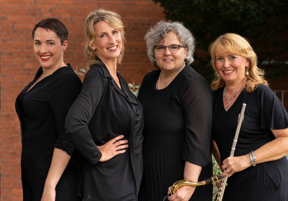 Musikalische Satire: Die Avantgardinen begeistern in Hirschau