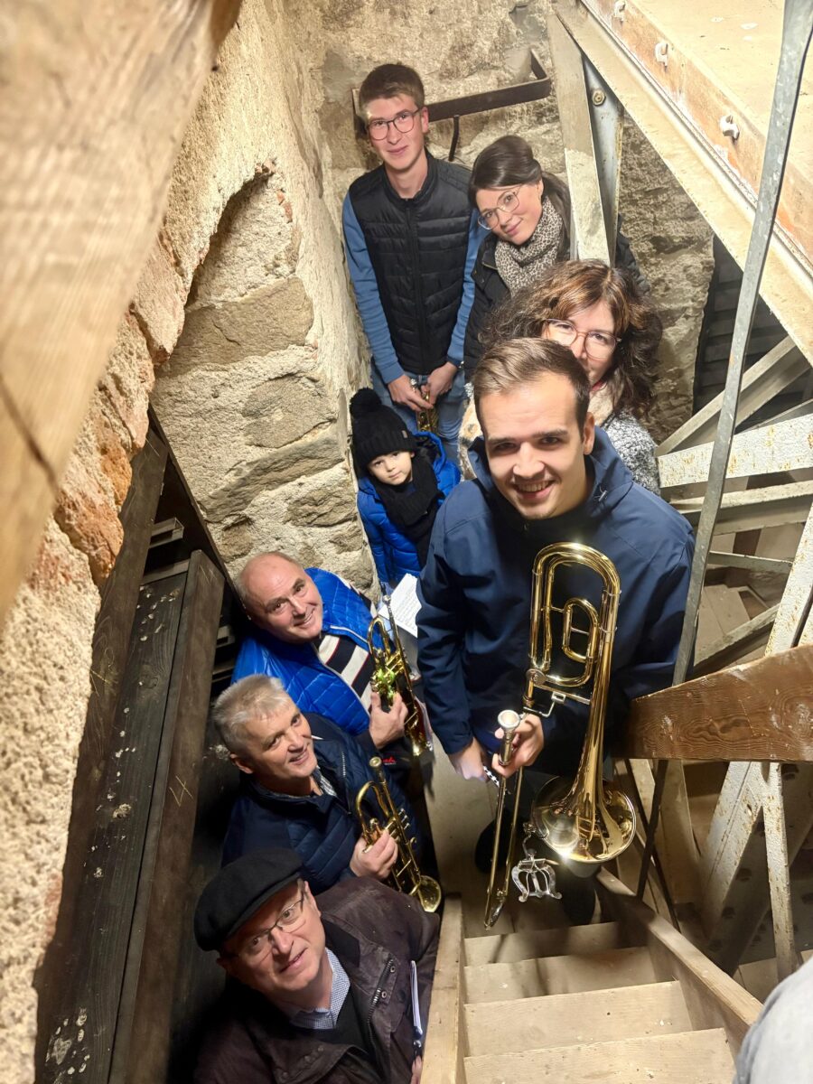 Posaunenchor begeistert Floß mit Turmblasen am Reformationstag