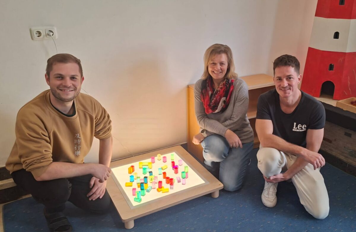 Spende ermöglicht Leuchttisch im Johanniter-Kindergarten Plößberg