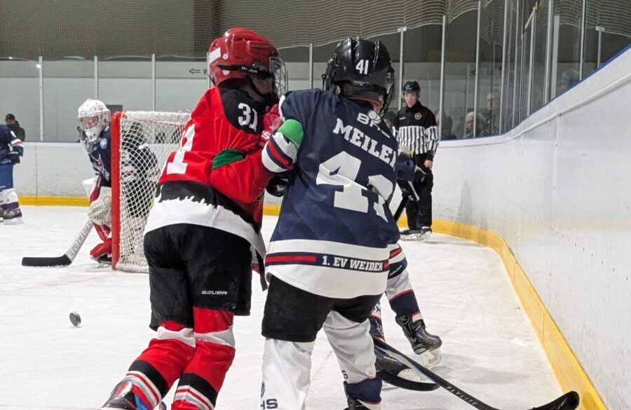 Young Blue Devils zwischen Kantersieg, Tabellenführung und Derbyfrust