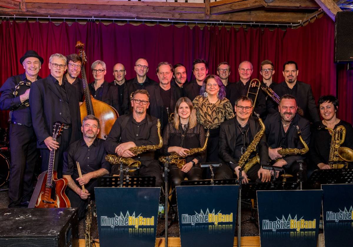 Winterliche Big-Band-Stimmung in Trabitz: Leise rieselt der Schnee.