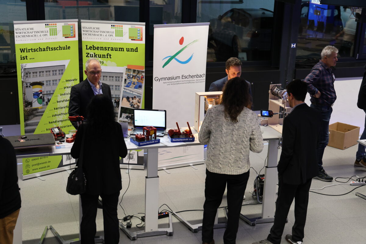 Wirtschaftsempfang in Weiherhammer: Landkreis NEW zeigt, wie MINT die Zukunft der Region prägt