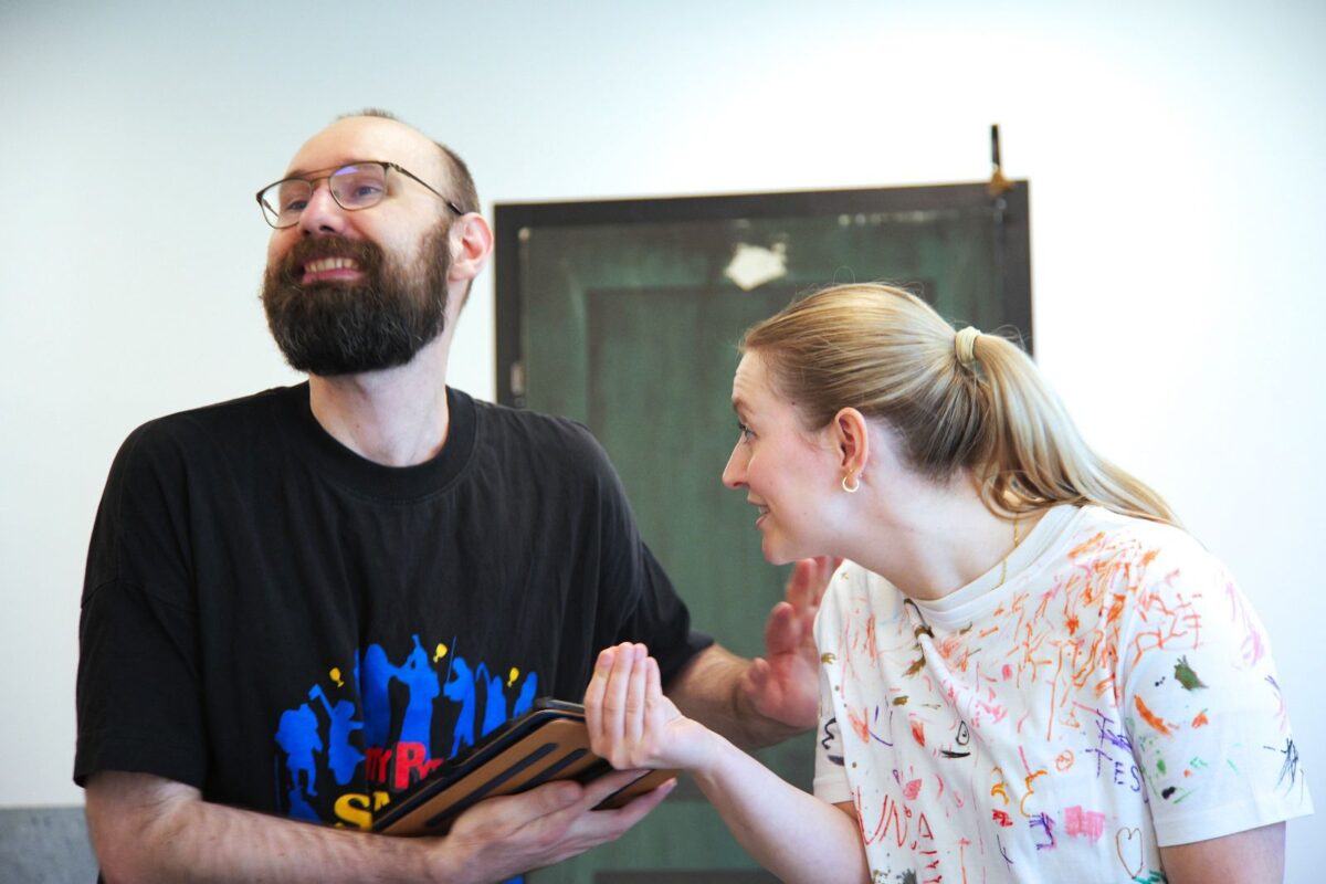 Zwei-Personen-Hamlet kommt nach Regensburg und Weiden