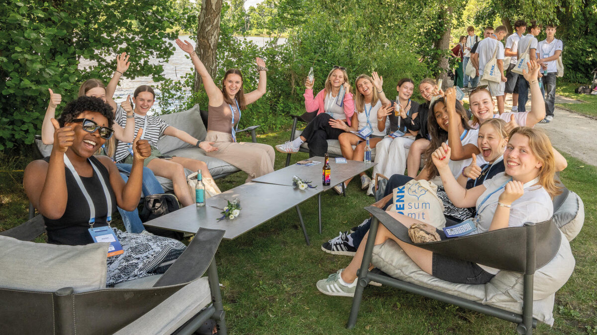 „Inside DENK.summit“ – Exklusive Dokumentation feiert TV-Premiere auf OTV