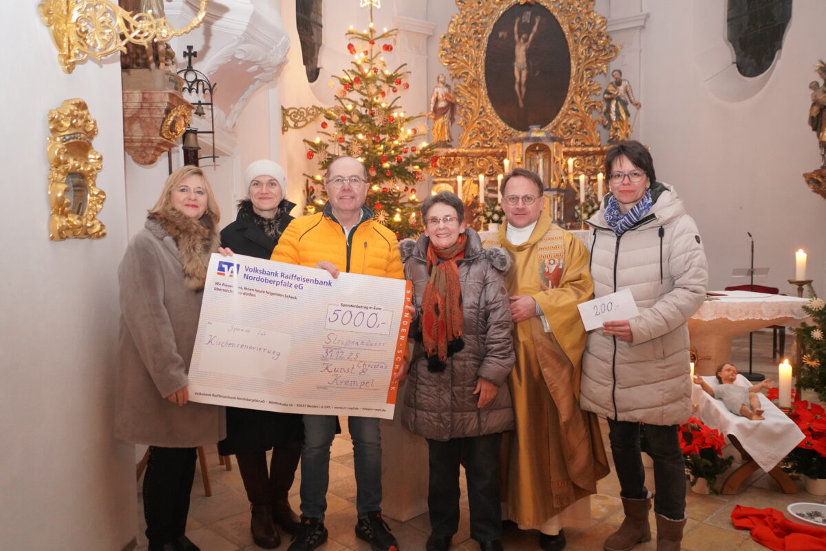 16.700 Euro: Großes Füllhorn über katholische Gemeinde ausgeschüttet