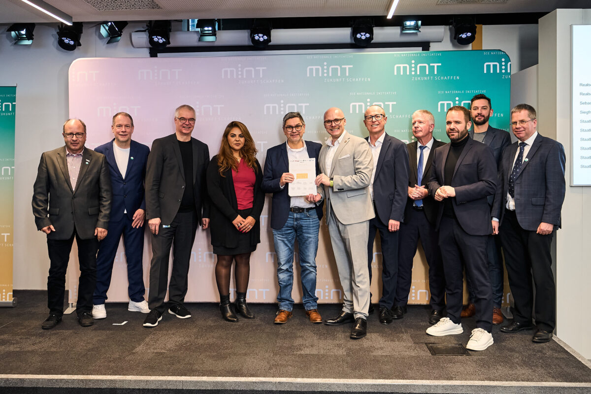 Realschule in Kemnath erneut als Digitale Schule ausgezeichnet