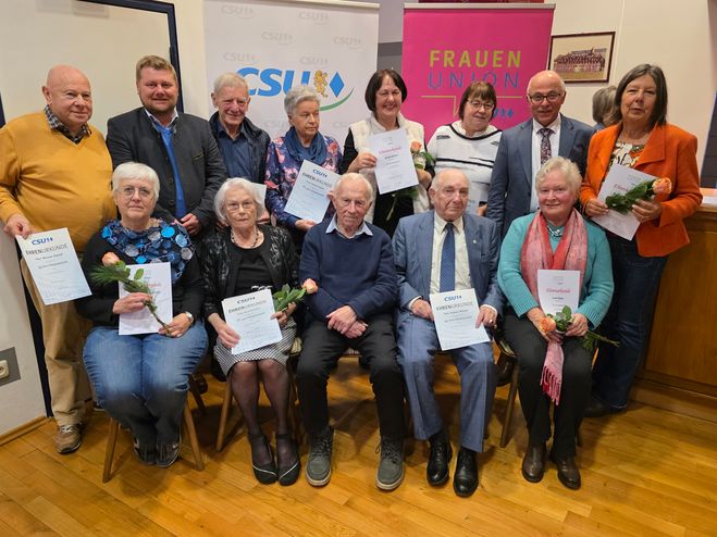 CSU-Familie ehrt Engagement der Mitglieder