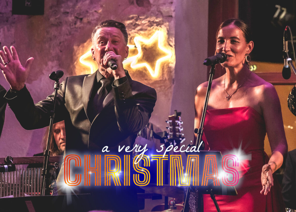 A VERY SPECIAL CHRISTMAS