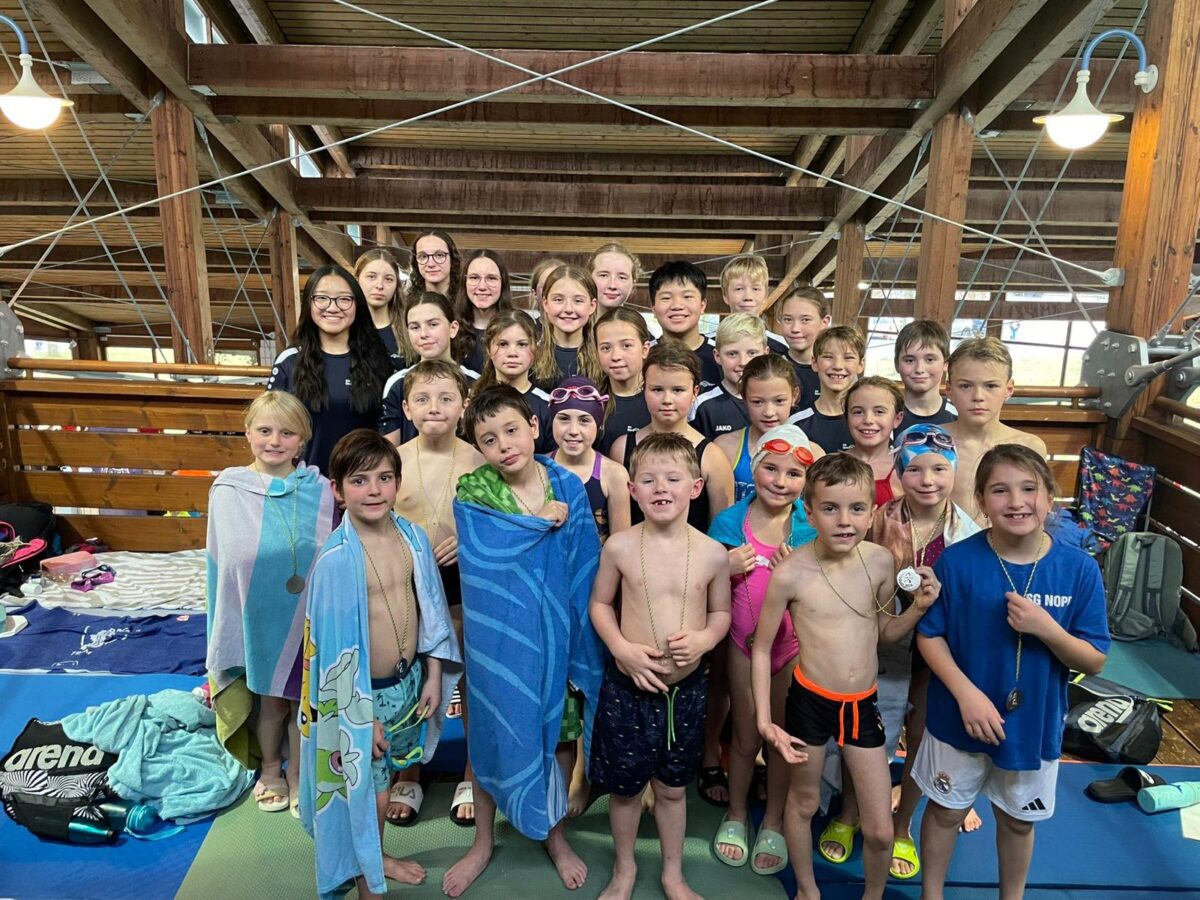 Adventspokal in Tirschenreuth zieht 300 Schwimmer an