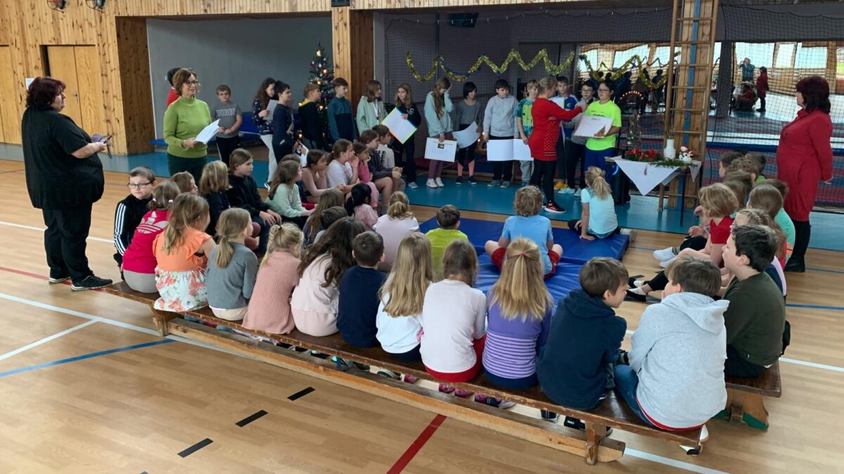 Adventstreffen stärkt Schulpartnerschaft zwischen Erbendorf und Bezdružice
