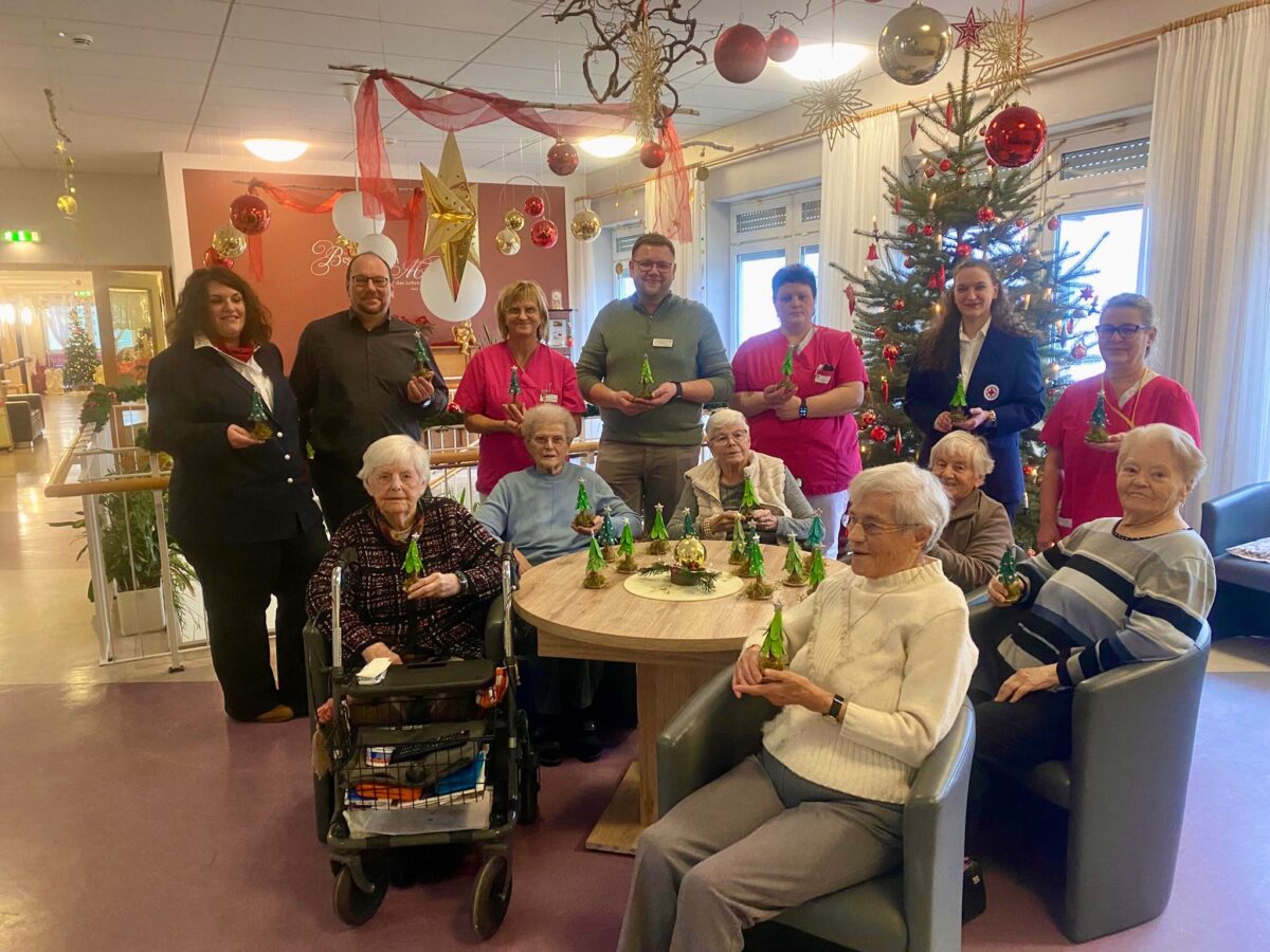 BRK Jugendrotkreuz beschenkt Weiden und Neustadt mit 1.000 Kunstwerken