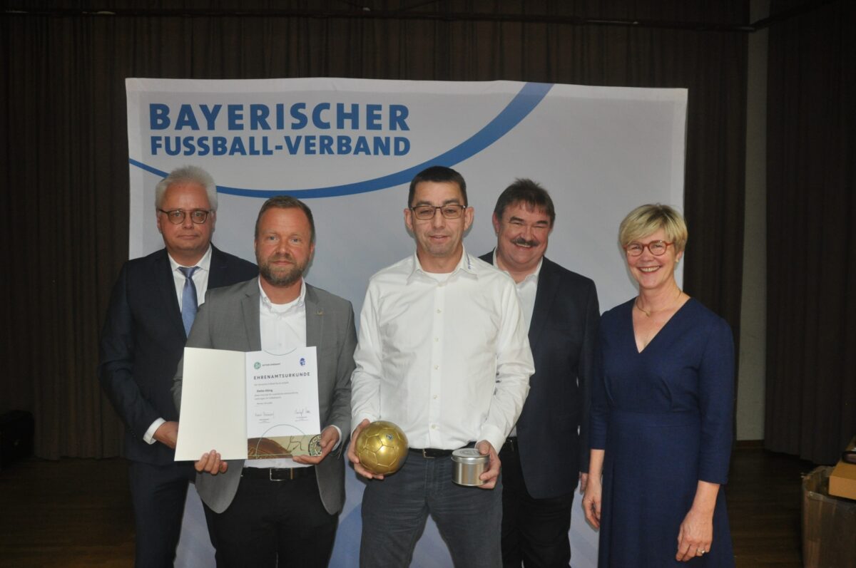 DFB-Sonderehrung für Stefan König in Immenreuth