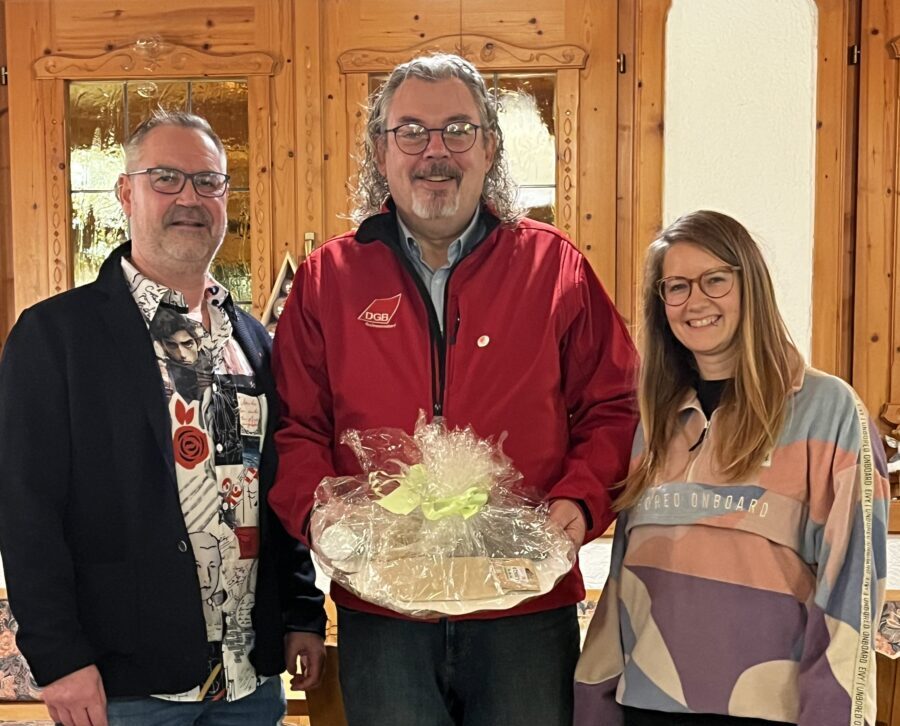 DGB in Schwandorf verabschiedet Gewerkschafter Tom Hiltl