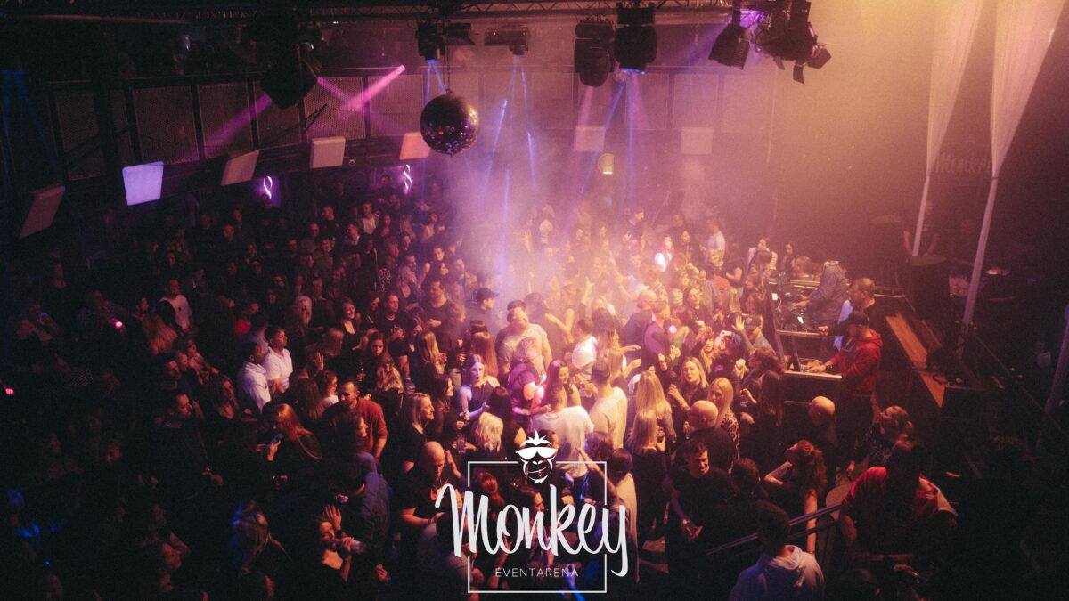 Ausnahmezustand im Monkey Weiden: Ü30 Black Edition feiert legendären Jahresabschluss