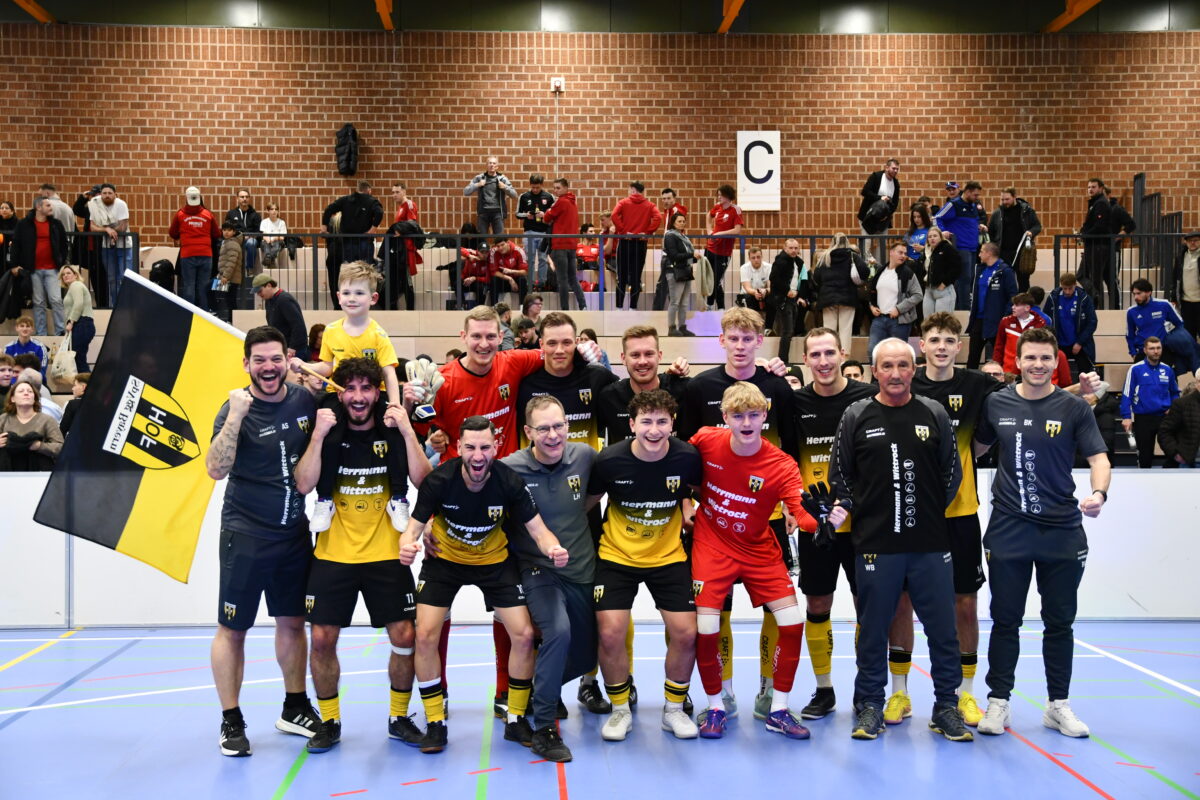 Hallenfußball in Weiden: Ein Ja-Wort, Sekundenkrimi und Hofer Triumph