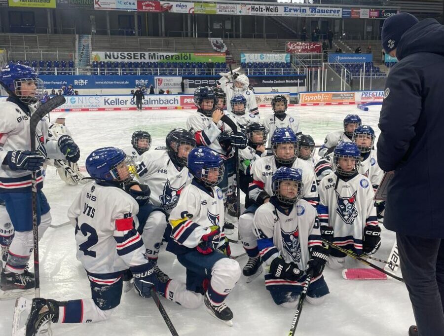Eishockey-Nachwuchs glänzt in Weiden