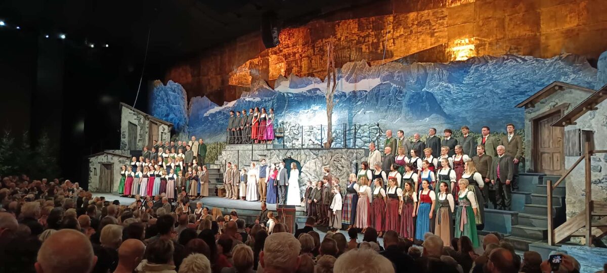 Etzenrichter Frauen Union beim Salzburger Adventsingen 2025