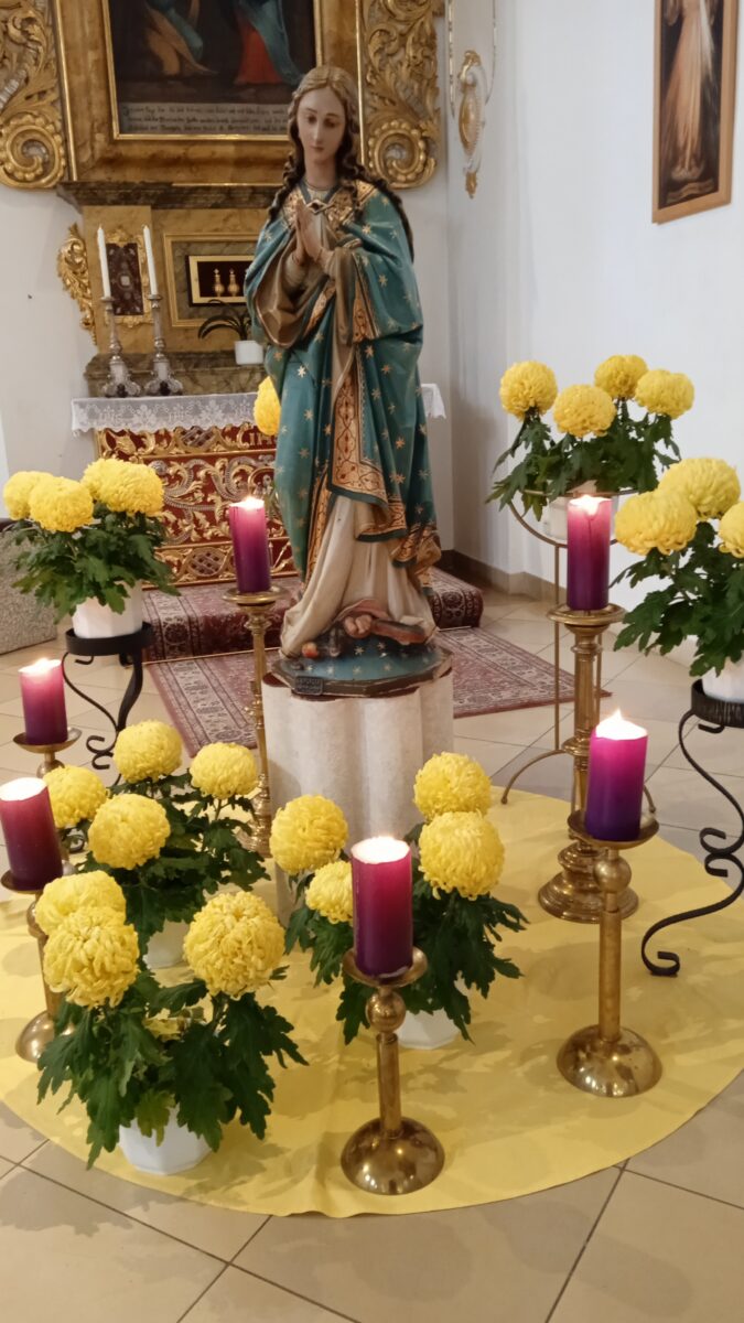 Beeindruckende "Ewige Anbetung" in der Katholischen Pfarrkirche in Floß