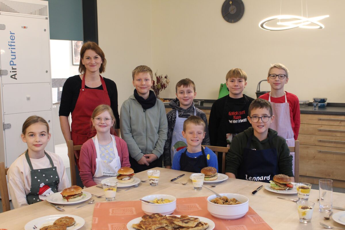 Fischkochkurs begeistert Kinder in Tirschenreuth
