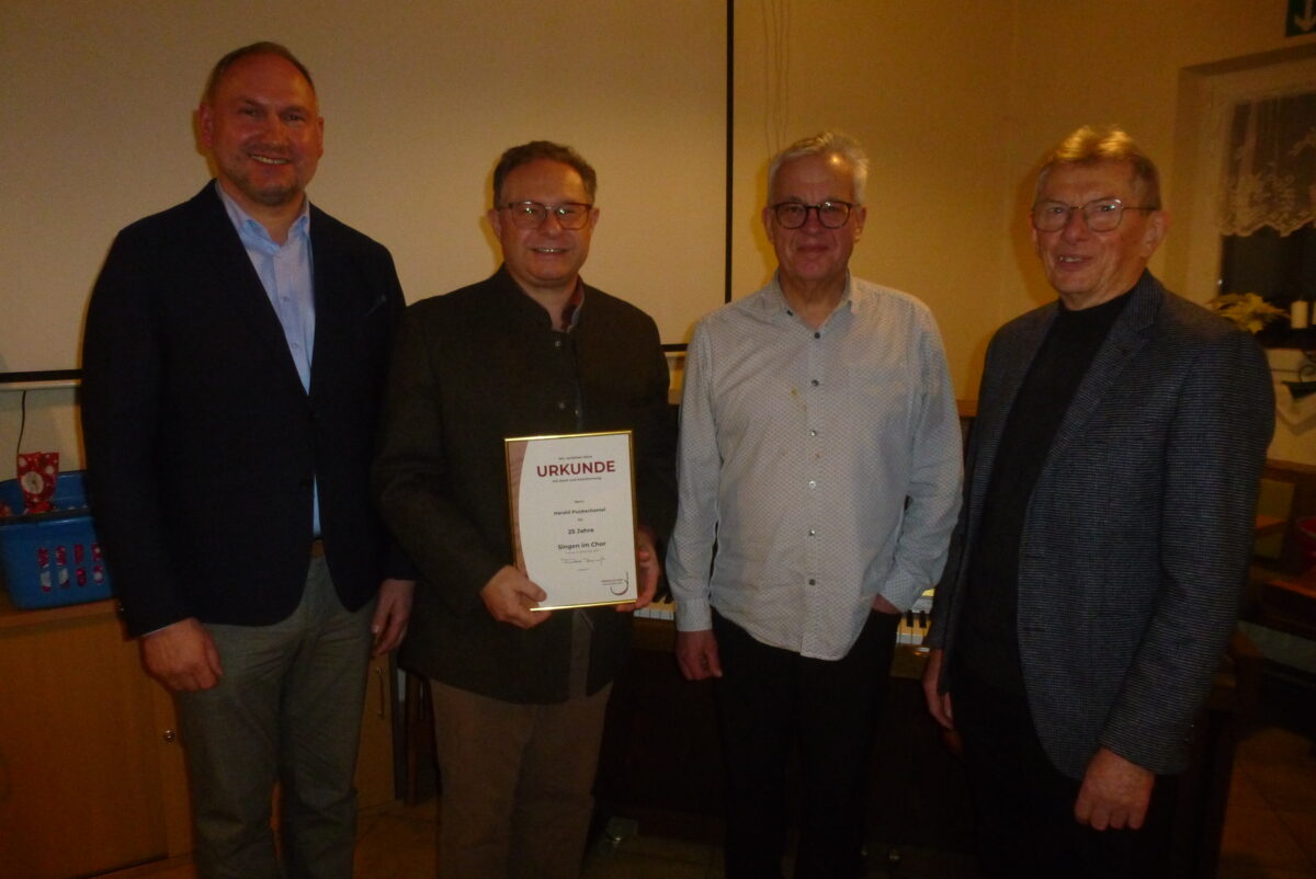 Friedensbotschaft prägt Weihnachtsfeier des MGV Mantel