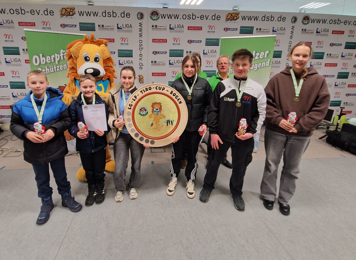 Gau Armesberg siegt beim Tiro-Cup in Pfreimd