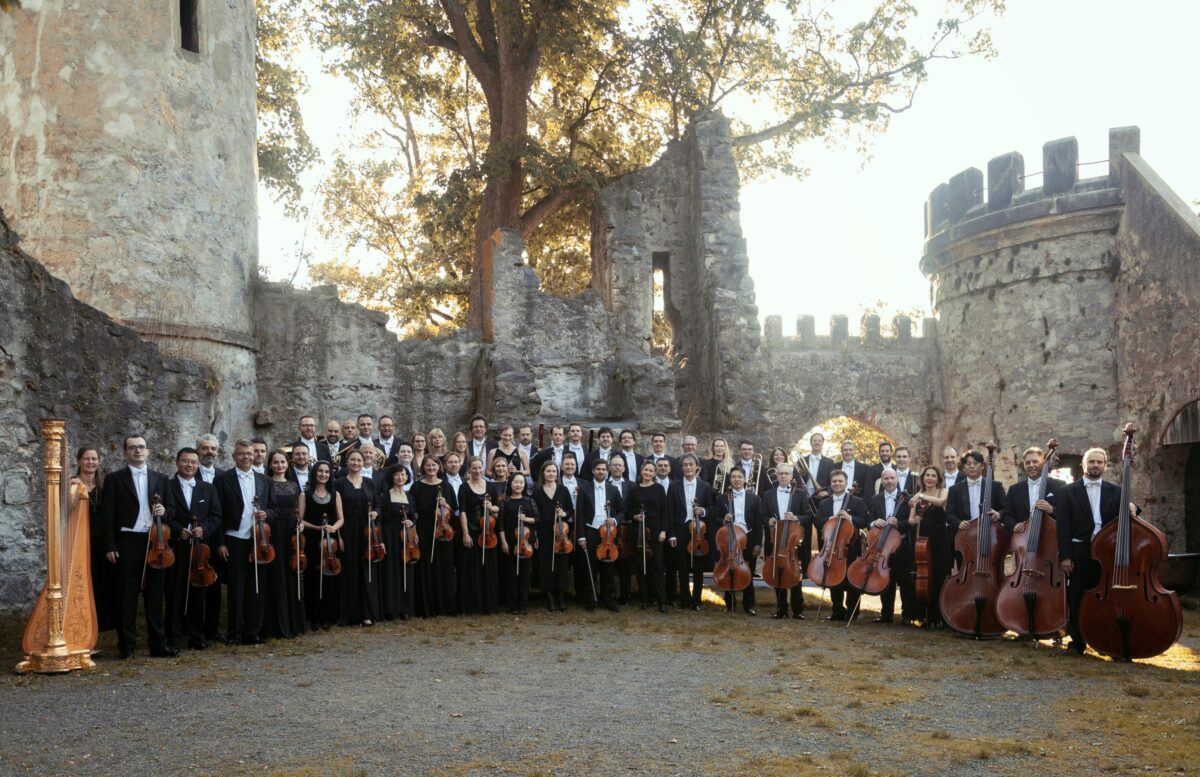 "Hola 2026!" Das Neujahrskonzert der Hofer Symphoniker