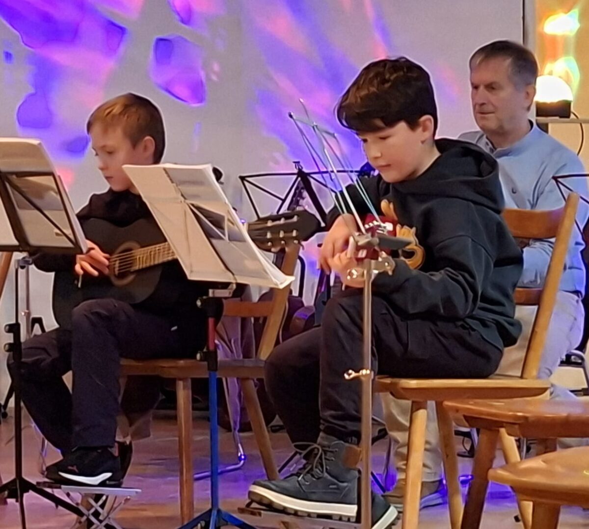 Instrumentalschüler sorgen für Vorweihnachtsstimmung in Grafenwöhr