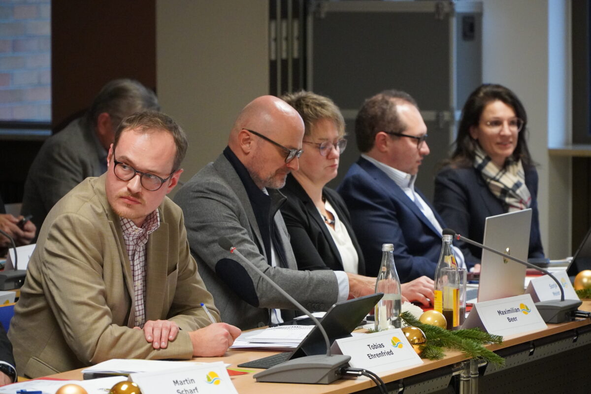 Kreistag beschließt zentralen Veteranentag 2026 im Landkreis Schwandorf