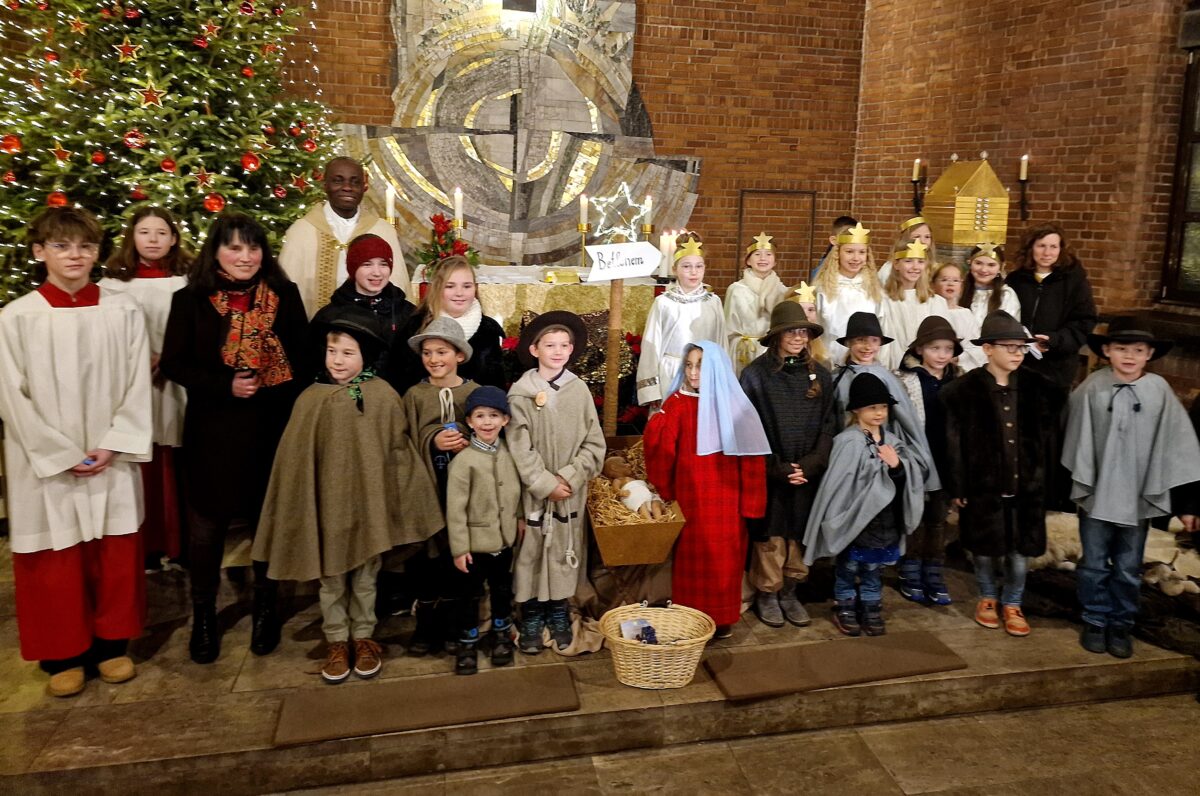 Krippenspiel erfüllt Maria Waldrast mit Leben