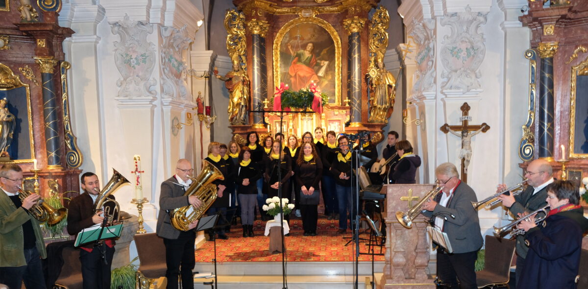 LAUDATE und Glashüttner Bläser berühren in Oberbibrach am vierten Advent