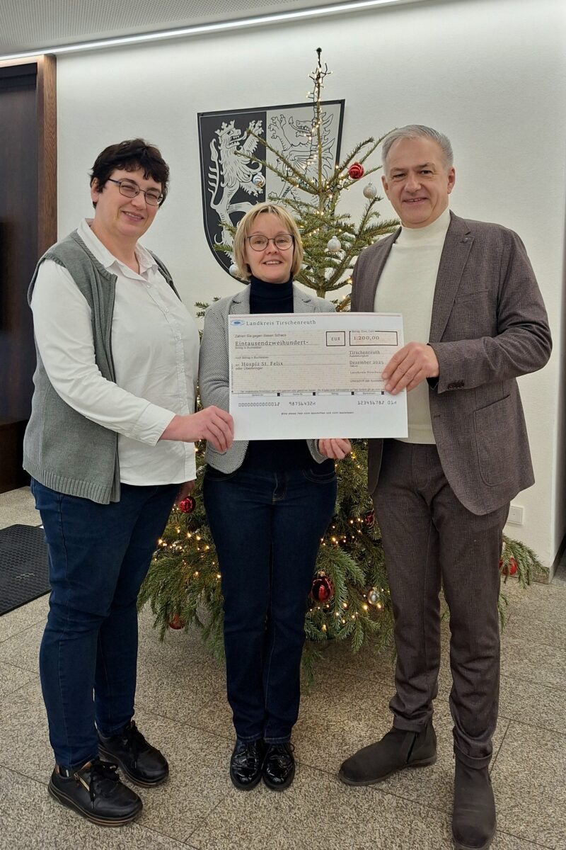 Landratsamt Tirschenreuth spendet 1.200 Euro an Hospiz Sankt Felix