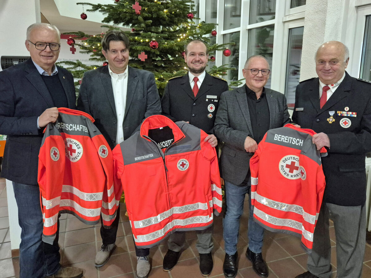 Lions spenden 2.150 Euro an Rotkreuz-Bereitschaft in Weiden