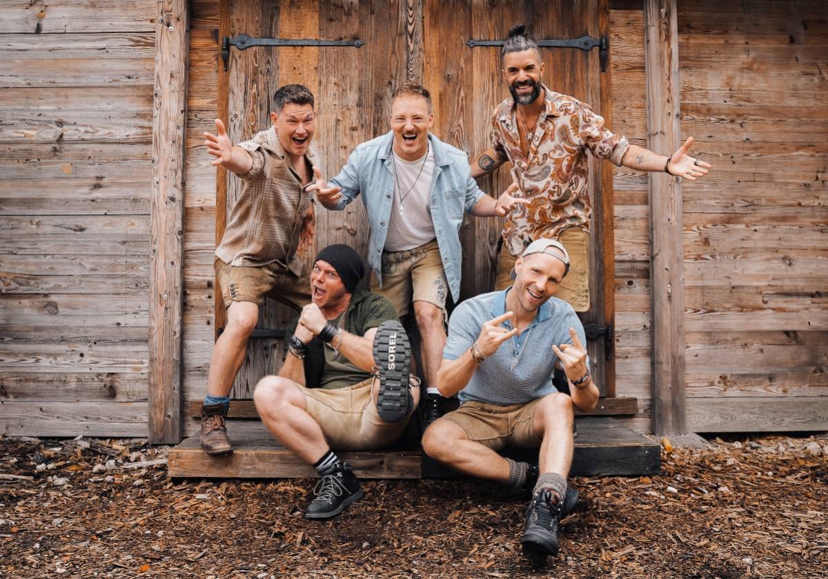 Live in Amberg: voXXclub - Burning Lederhos'n Tour auf der Bühne