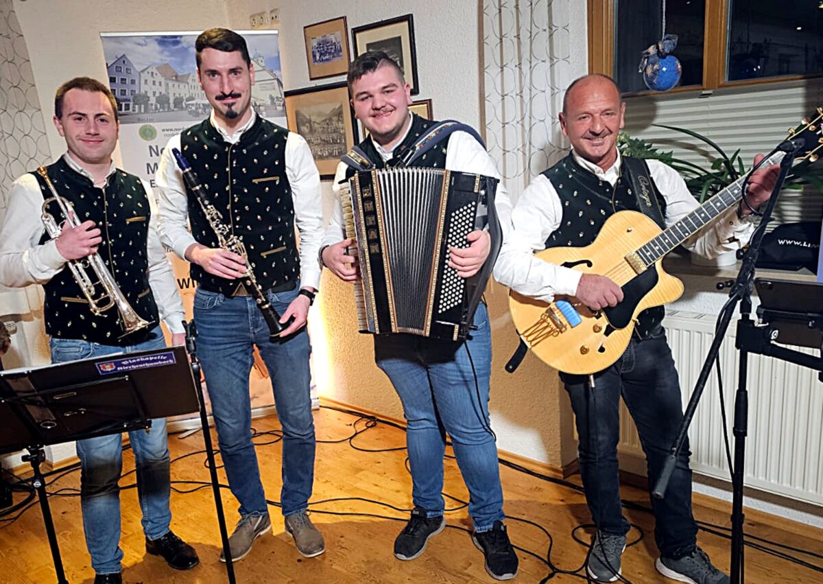 Nordoberpfälzer Musikfreunde feiern lebendigen Jahresabschluss in Weiden