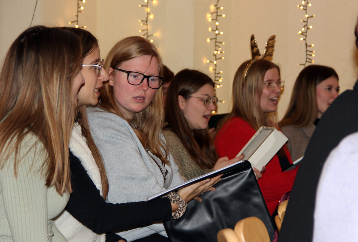 Schnupperprobe bei Polyphonia gibt Einblick in Chorarbeit