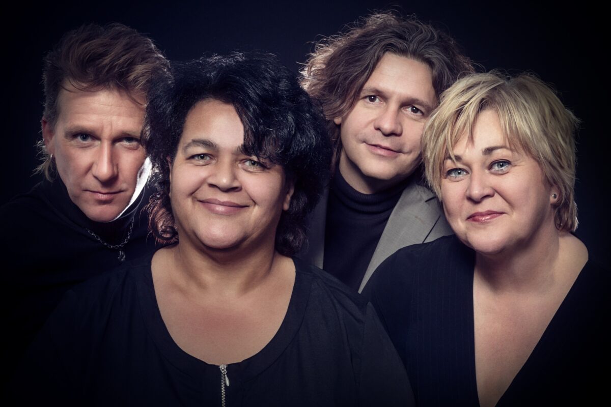 Ramona Fink Gospel Group - The Very last Christmas