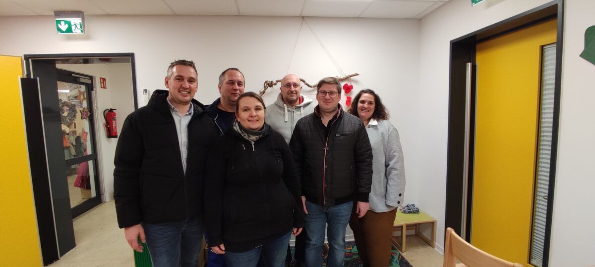 SPD-Ortsverein besucht BRK-Kita in Weiherhammer