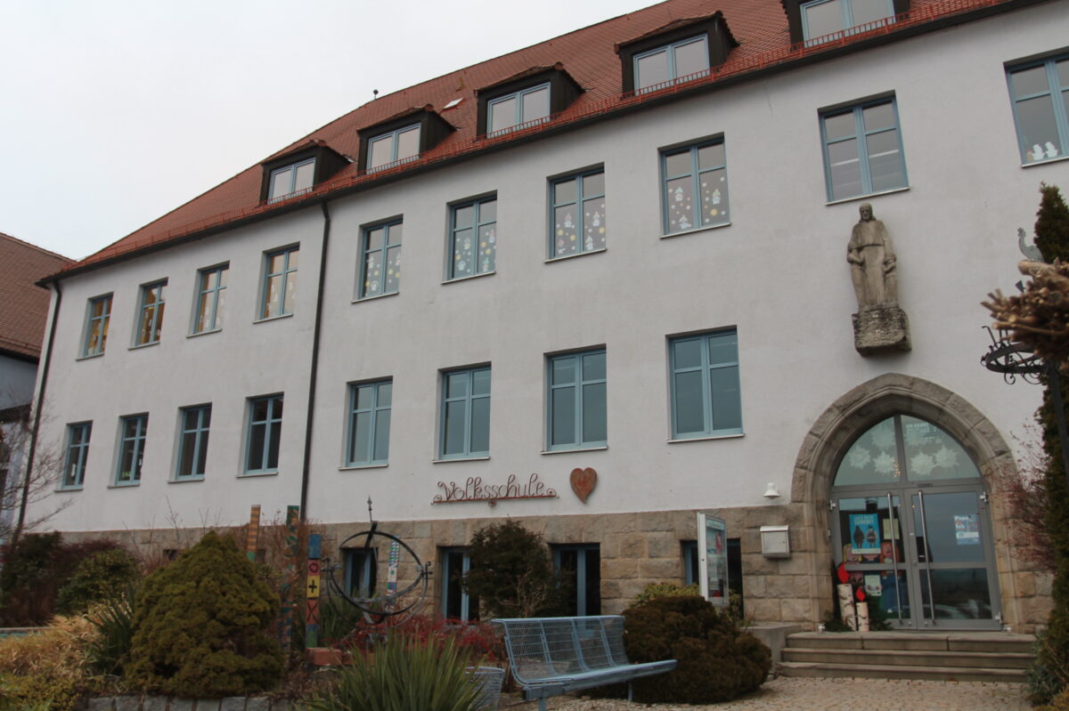 Schulumbau für Ganztagsbetreuung in Eslarn beschlossen