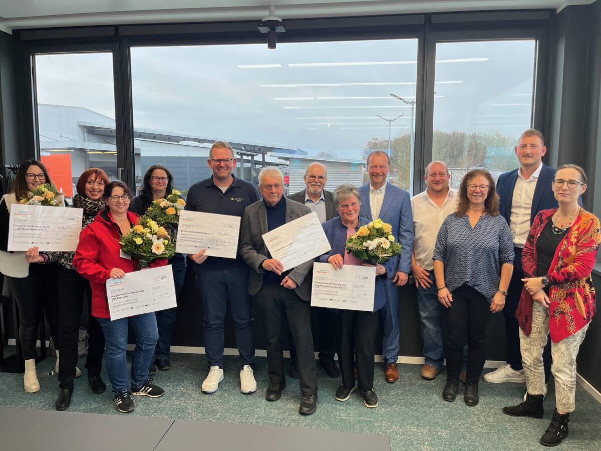 Weihnachtsspendenübergabe bei Siemens Healthineers Kemnath