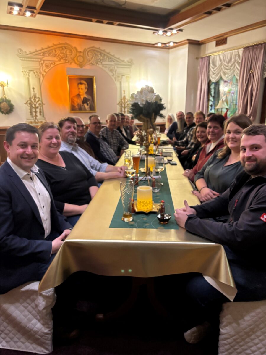 VBB-Standortgruppe Nordoberpfalz feiert Weihnachten mit Ehrungen in Weiden