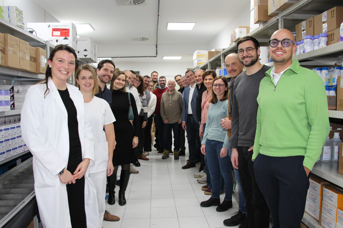 Wirtschaftsjunioren erkunden Klinikapotheke im Klinikum Weiden