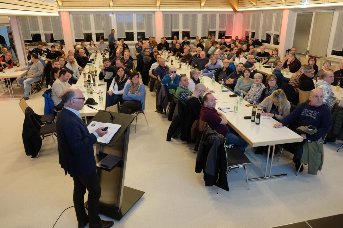 Rekordbesuch bei Bürgerversammlung in Speinshart: Eine blühende Gemeinde im Blick