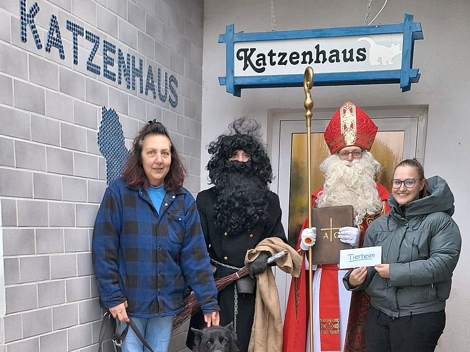Nikolausdienst in Windischeschenbach unterstützt Tierheim und Kinderkrebshilfe