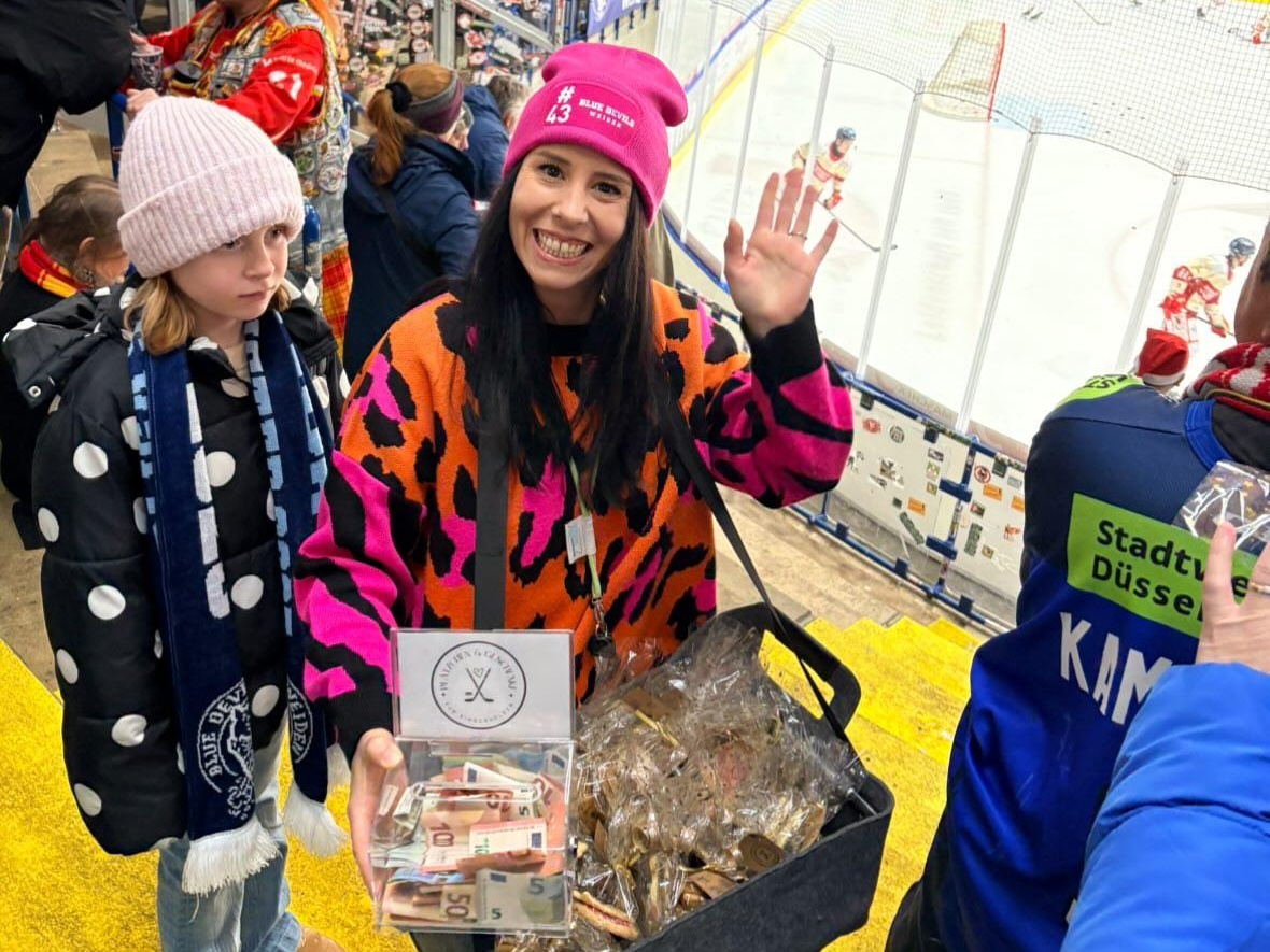 Blue Devils Weiden sammeln für Kinderklinik Weiden – Weihnachtsaktion berührt Herzen