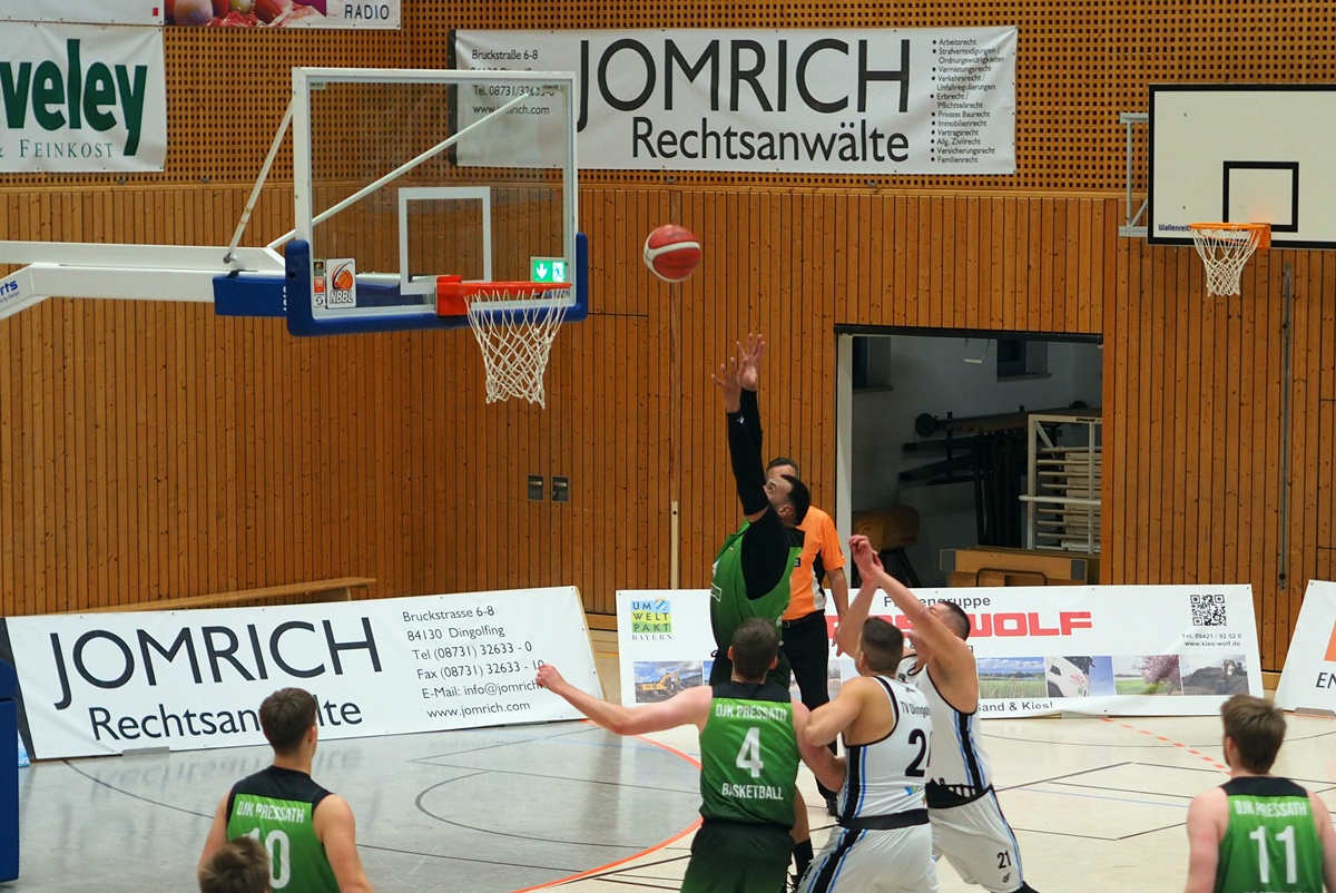 Basketball Bayernliga: Pressath verliert knappes Krimi-Duell in Dingolfing